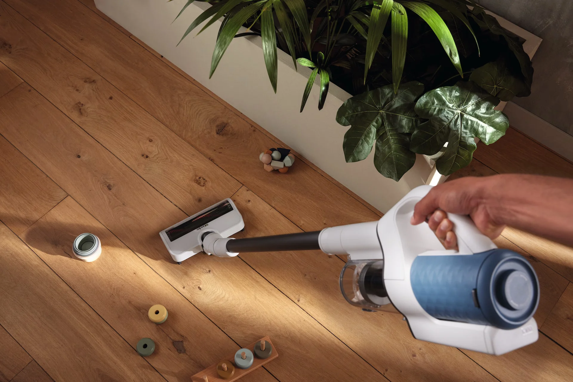 Miele Duoflex HX1 Cordless Stick Vacuum Cleaner - Nordic Blue || 12377910 - Image 4