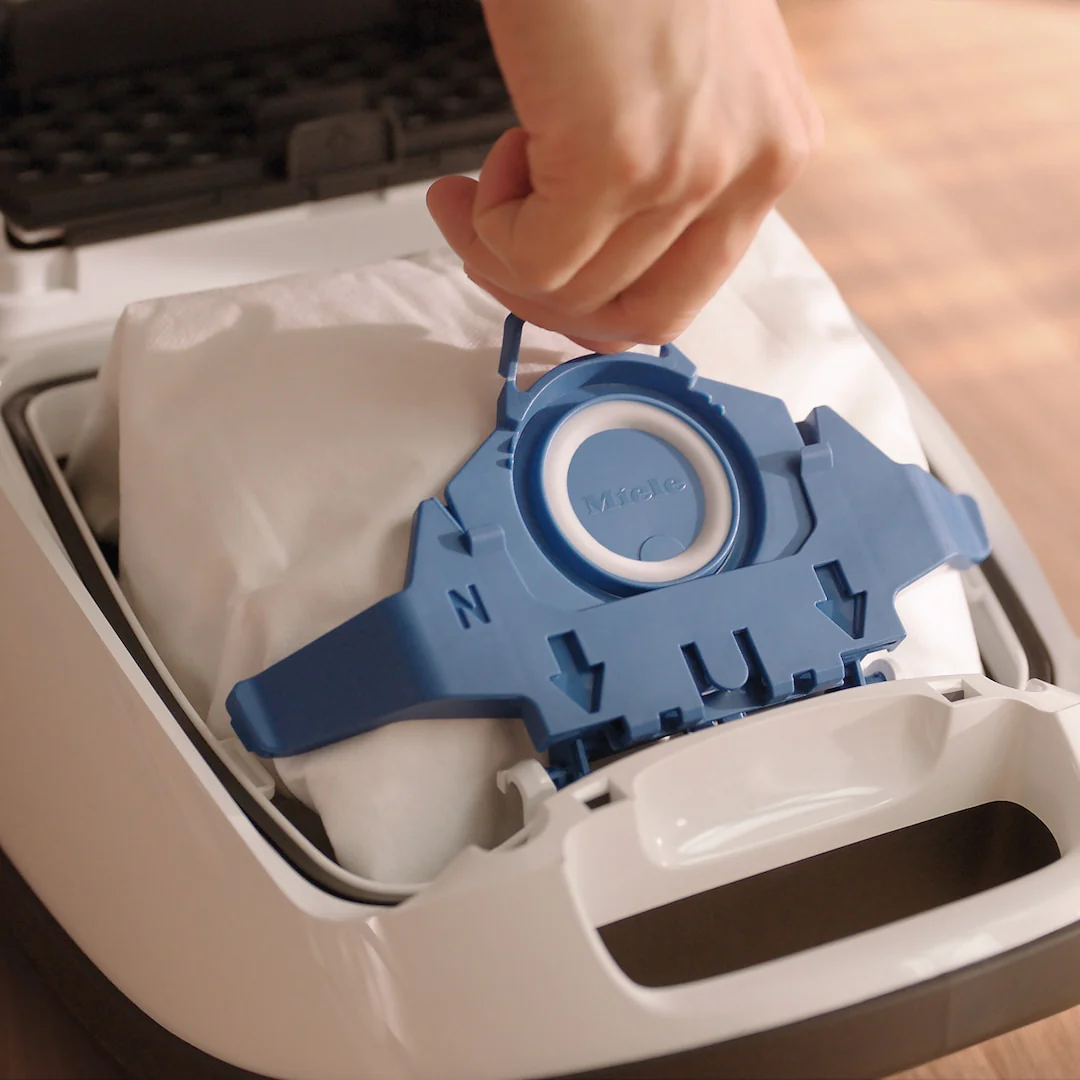 Miele HyClean Pure GN vacuum cleaner bag | 12421130 - Image 5