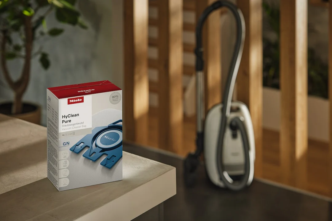 Miele HyClean Pure GN vacuum cleaner bag | 12421130 - Image 6
