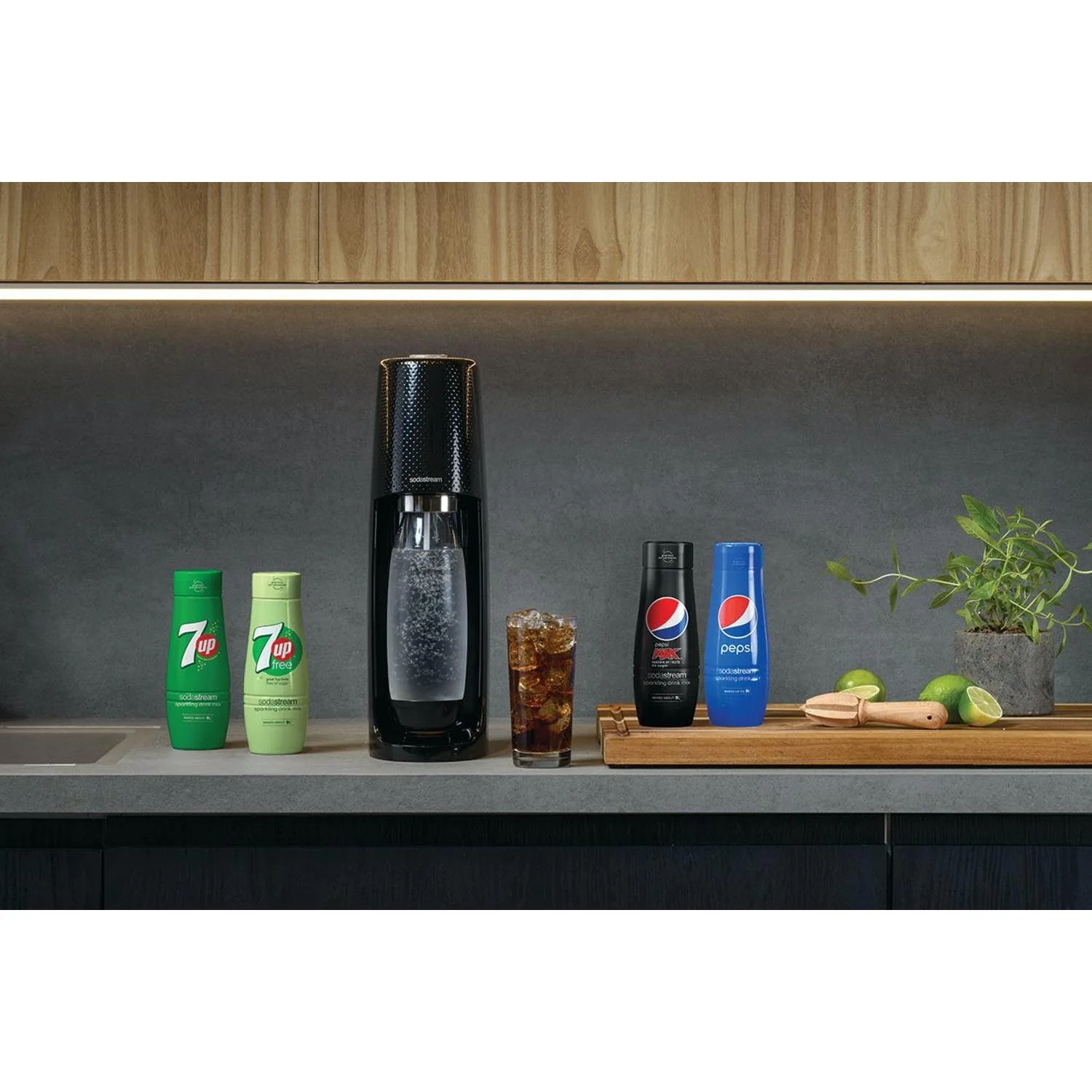 SodaStream Flavouring Syrup 440ml 7UP | 1924203440 - Image 3