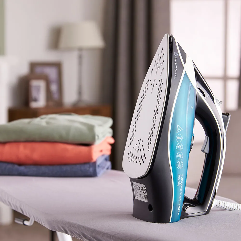 RUSSELL HOBBS Supreme Steam Ultra Traditional Iron | 23260 - Image 5