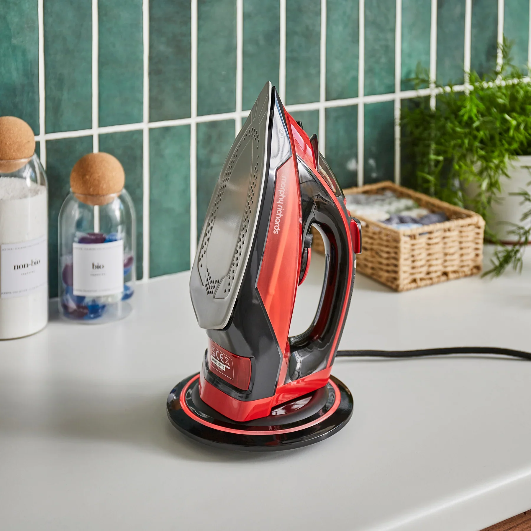 Morphy Richards EasyCHARGE Cordless Steam Iron | 303250 - Image 5