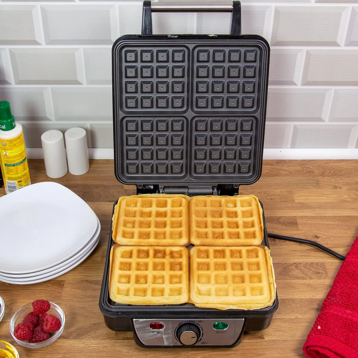 Quest Four Slice Deep Fill Waffle Maker | 35940 - Image 5