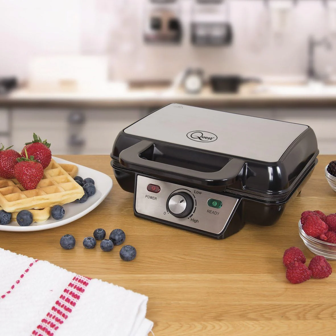 Quest Two Slice Deep Fill Waffle Maker | 35950 - Image 4