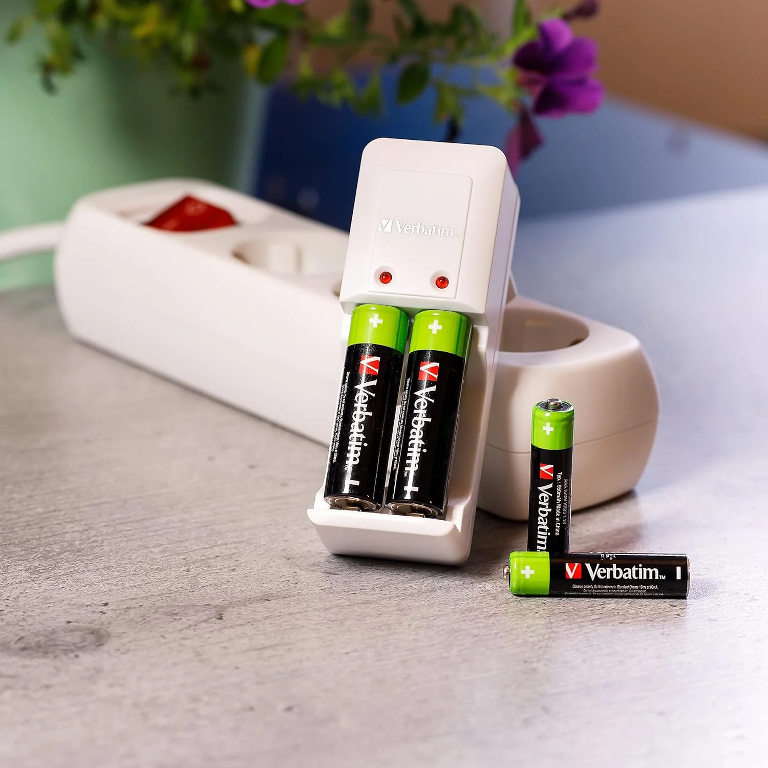 *OPEN BOX* VERBATIM Rechargeable Battery AA 4 Pack | 49517 - Image 5