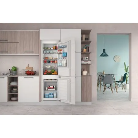 Indesit Push&Go 70/30 273L Integrated Fridge Freezer | INC18D011B1 - Image 4