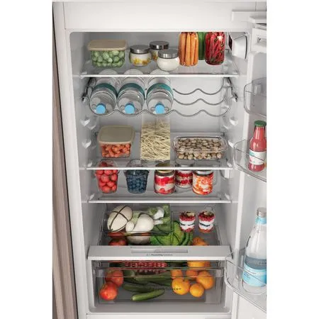 Indesit Push&Go 70/30 273L Integrated Fridge Freezer | INC18D011B1 - Image 7