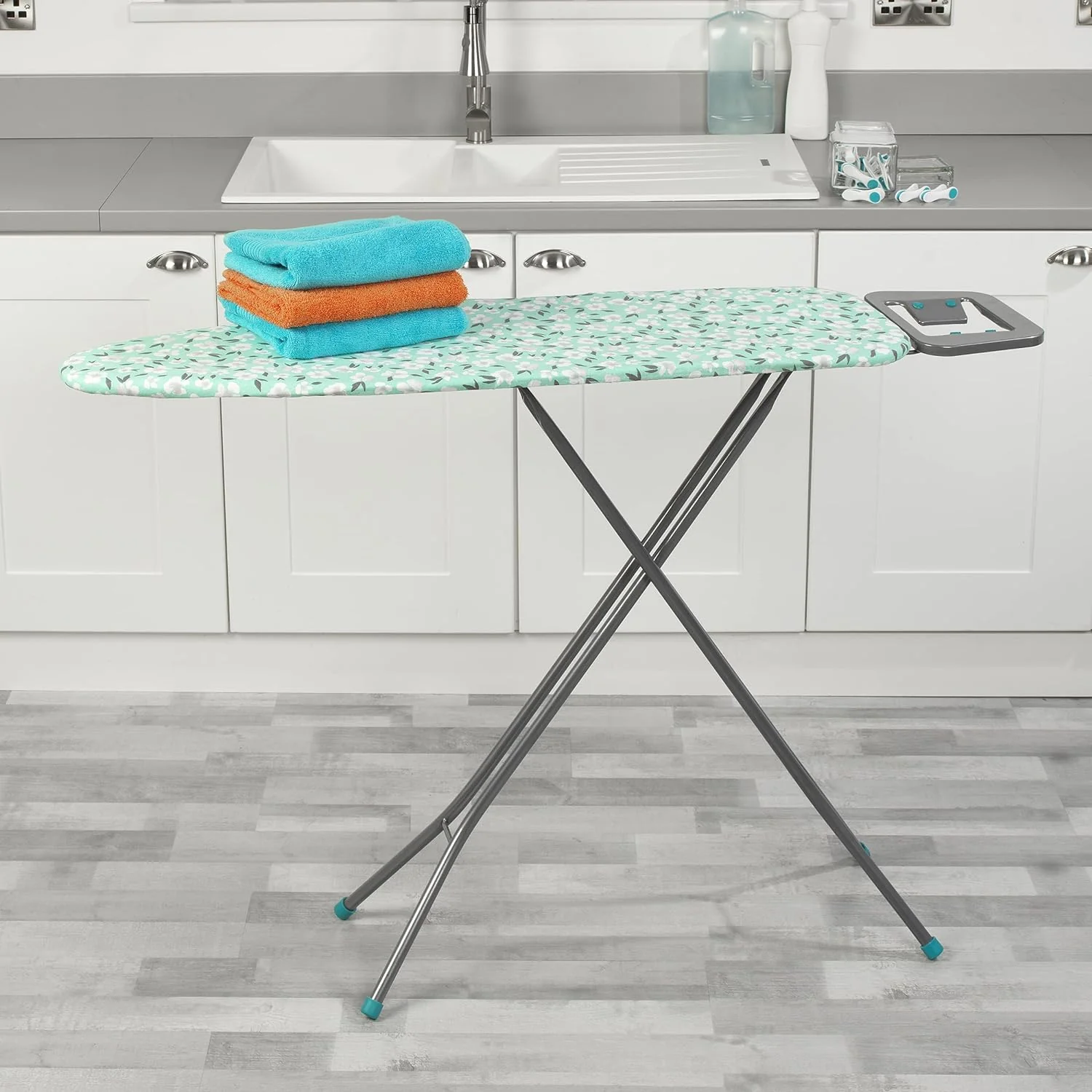 Beldray 110 x 33cm Poppy Design Ironing Board | LA023995POP - Image 4