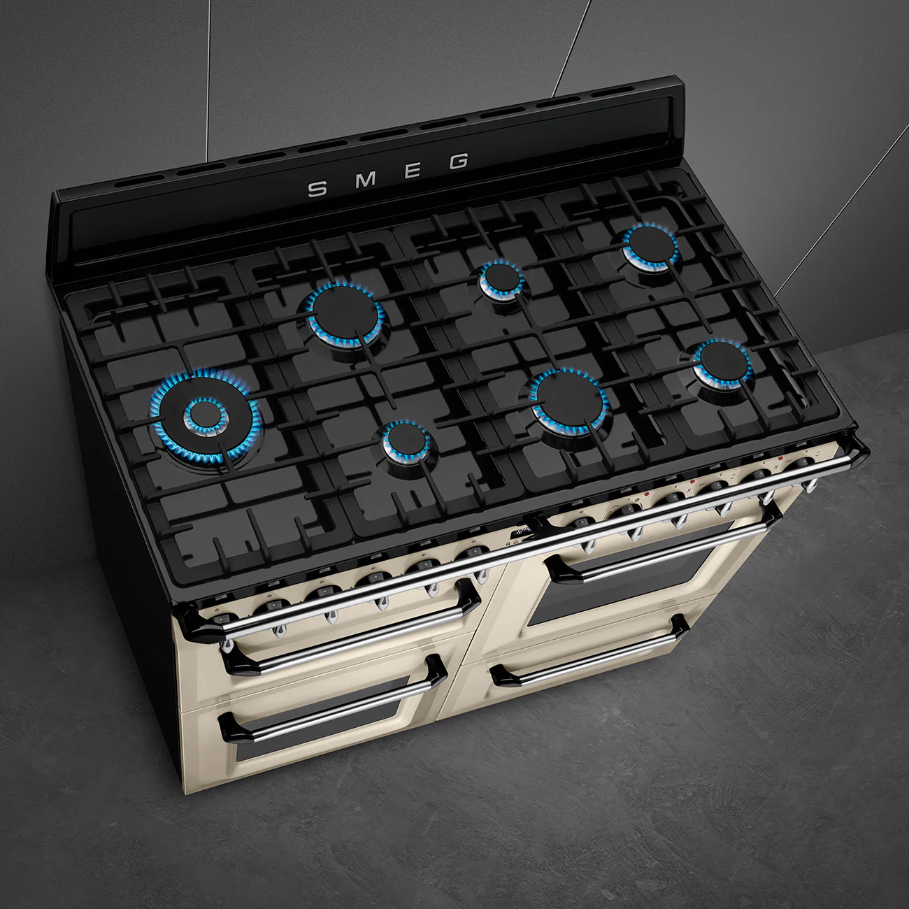 Smeg 110x60 cm Victoria Dual fuel Cooker with Gas Hob - Cream | SMG TR4110P1 - Image 6