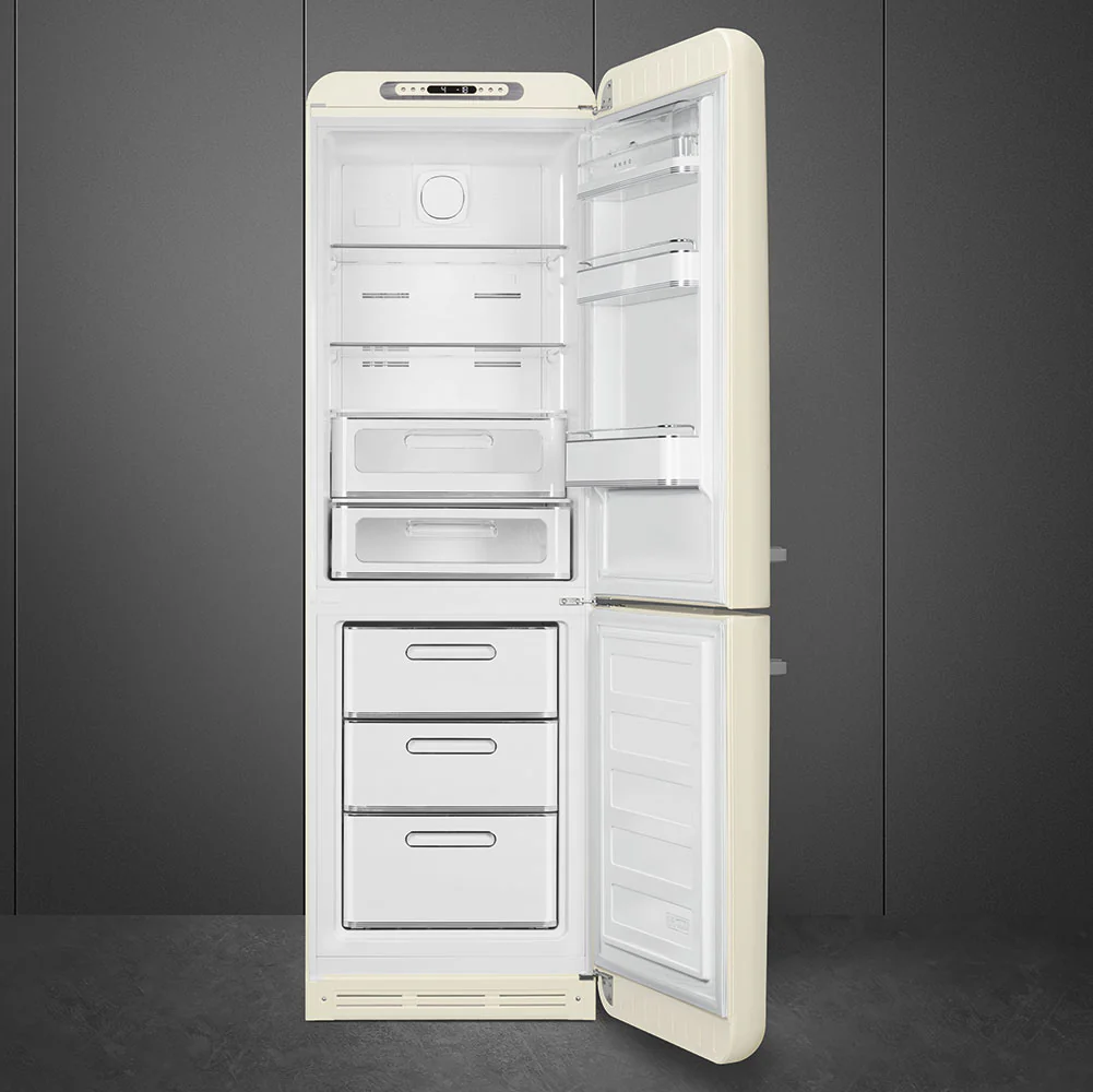 Smeg 60cm Retro Style 60/40 Fridge Freezer with NoFrost, Right Hand Hinge - Cream | SMG FAB32RCR6UK - Image 3