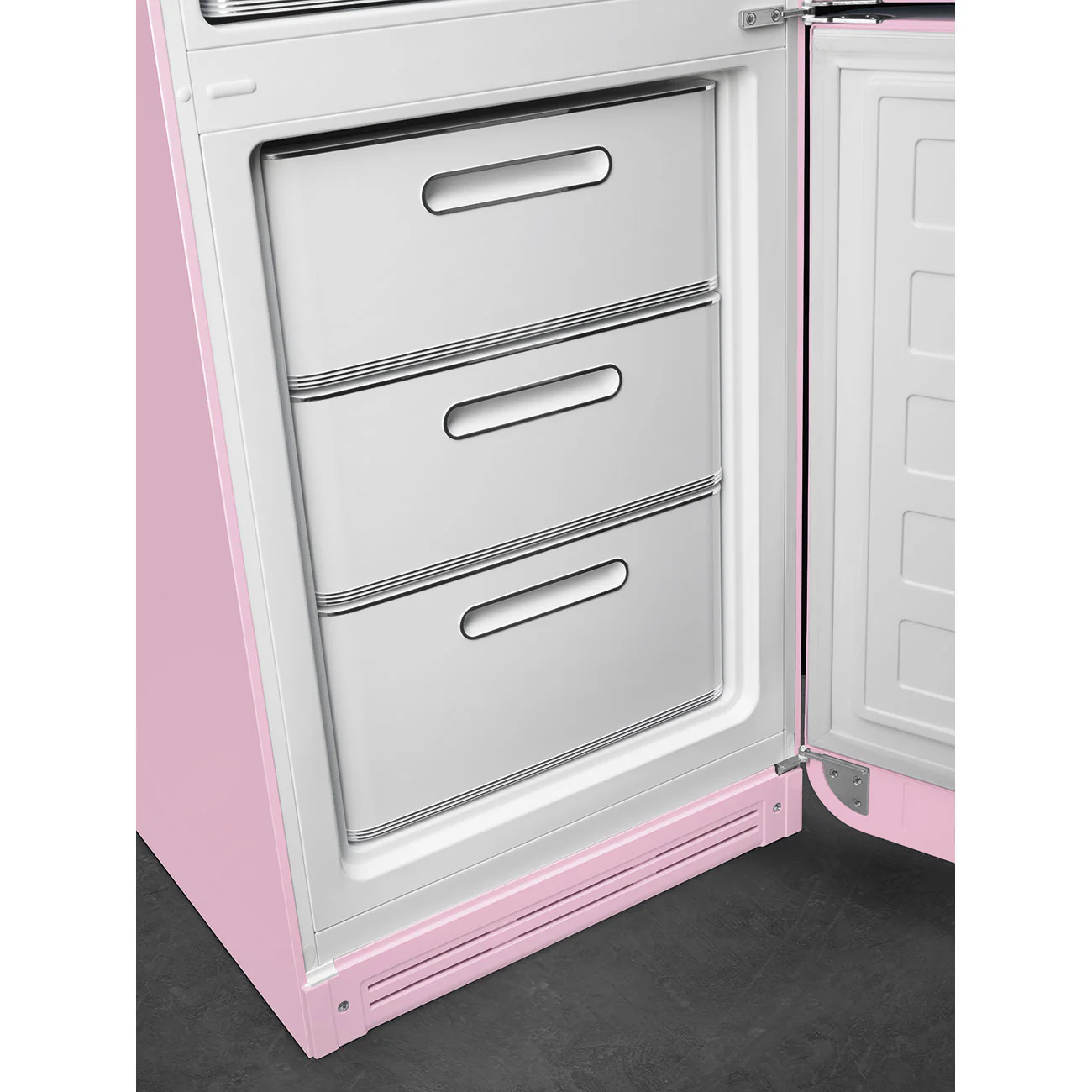 Smeg 60cm Retro Style 60/40 Fridge Freezer with NoFrost, Right Hand Hinge - Pink | SMG FAB32RPK6UK - Image 5