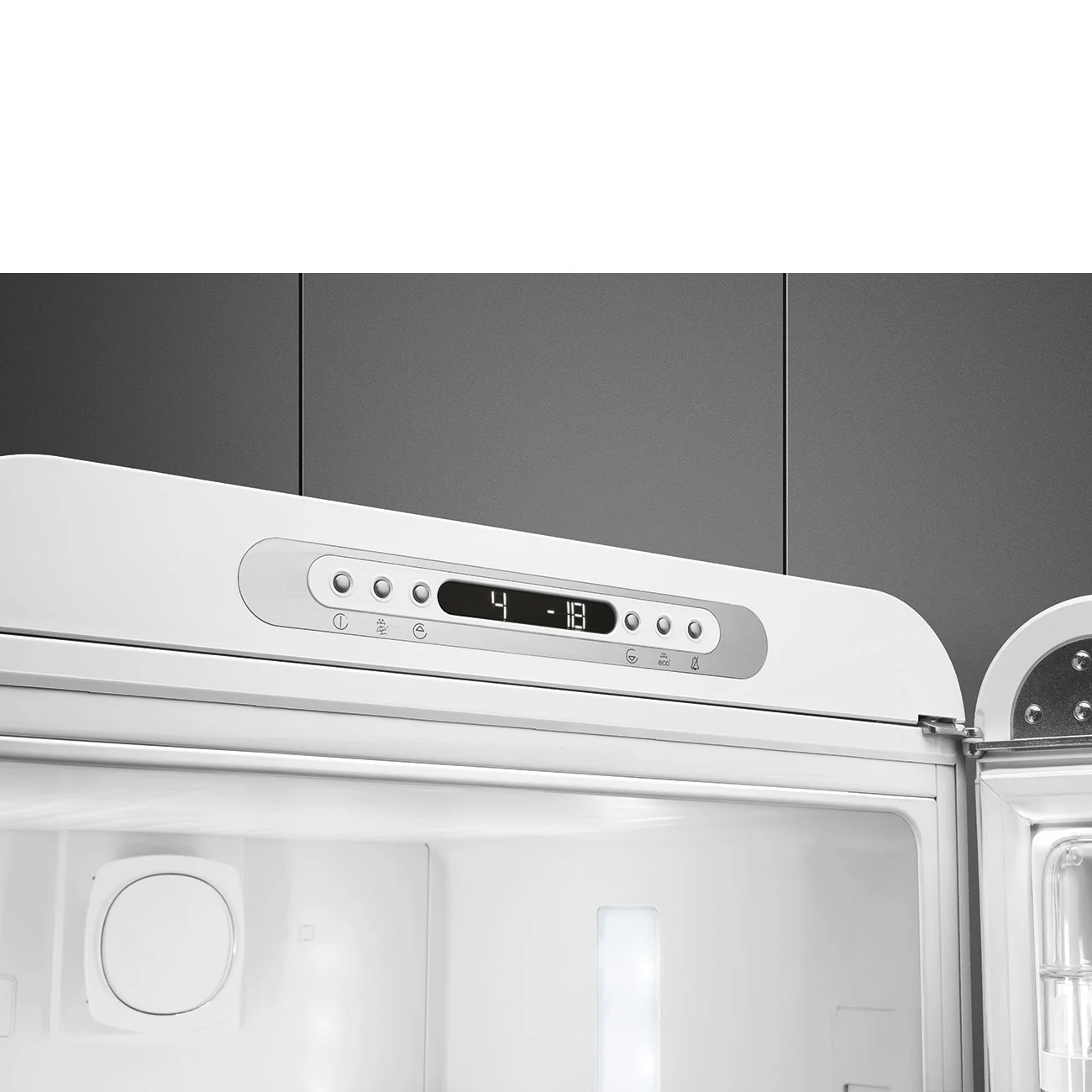 Smeg 60cm Retro Style 60/40 Fridge Freezer with NoFrost, Right Hand Hinge - White | SMG FAB32RWH6UK - Image 6