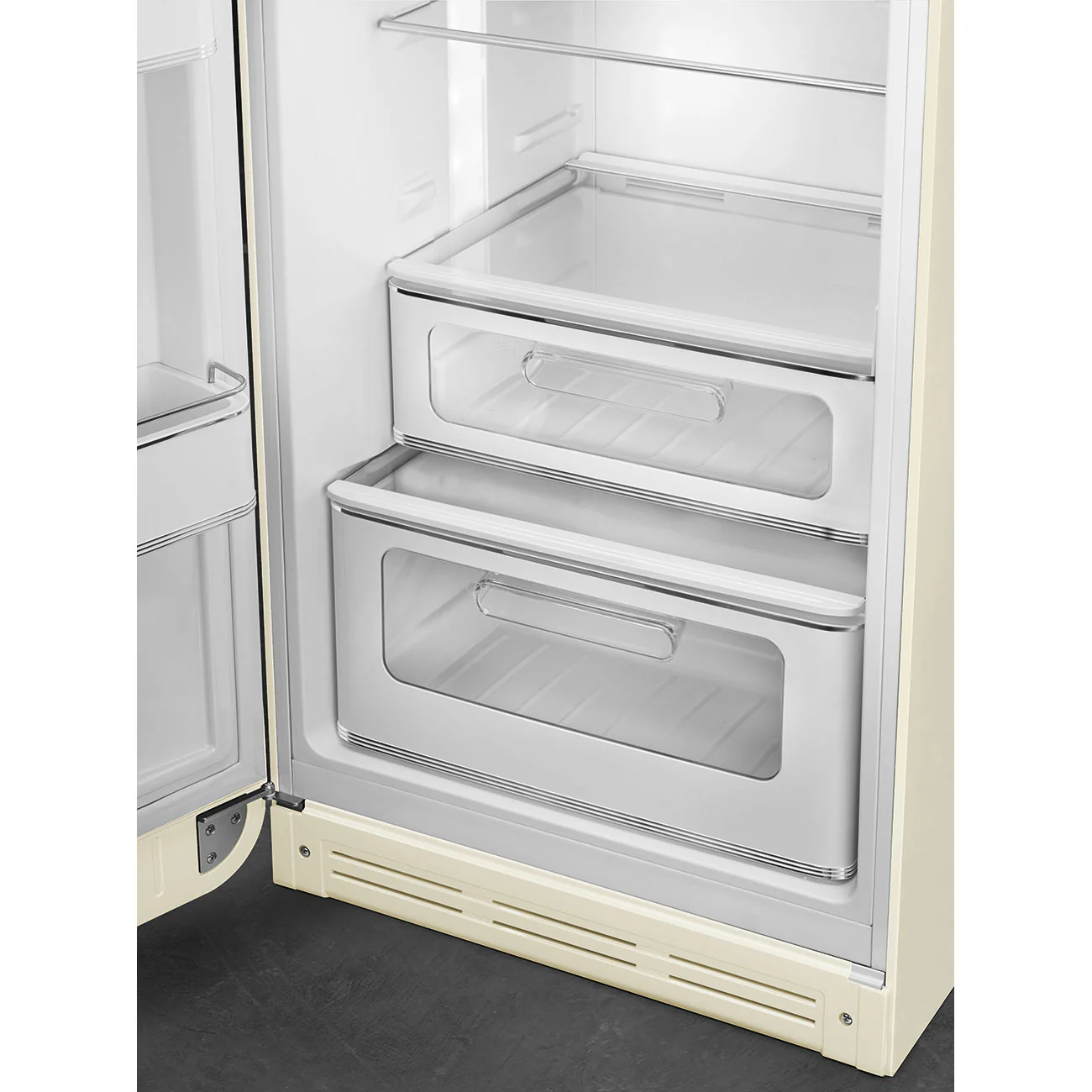 *OPEN BOX* Smeg 60cm Retro Style 80/20 Fridge Freezer, Left Hand Hinge - Cream || FAB30LCR5UK - Image 5