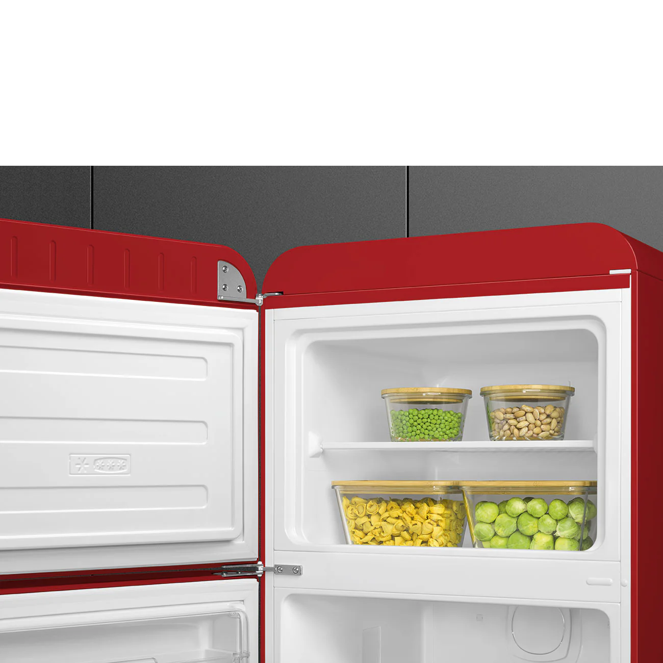 Smeg 60cm Retro Style 80/20 Fridge Freezer, Left Hand Hinge - Red | SMG FAB30LRD5UK - Image 4