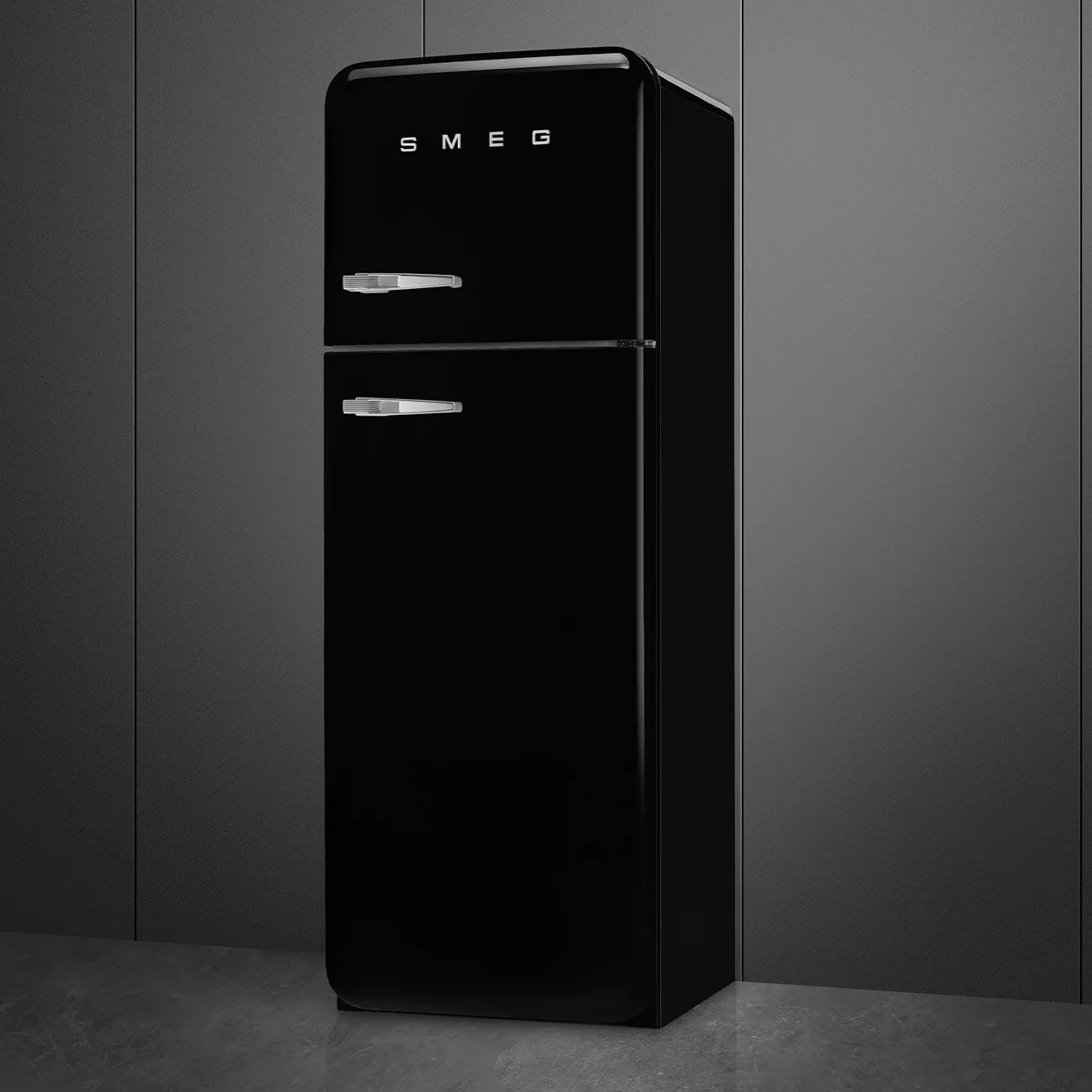 Smeg 60cm Retro Style 80/20 Fridge Freezer, Right Hand Hinge - Black | SMG FAB30RBL5UK - Image 4