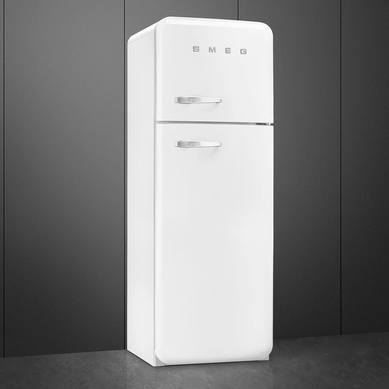 Smeg 60cm Retro Style 80/20 Fridge Freezer, Right Hand Hinge - White | SMG FAB30RWH5UK - Image 3