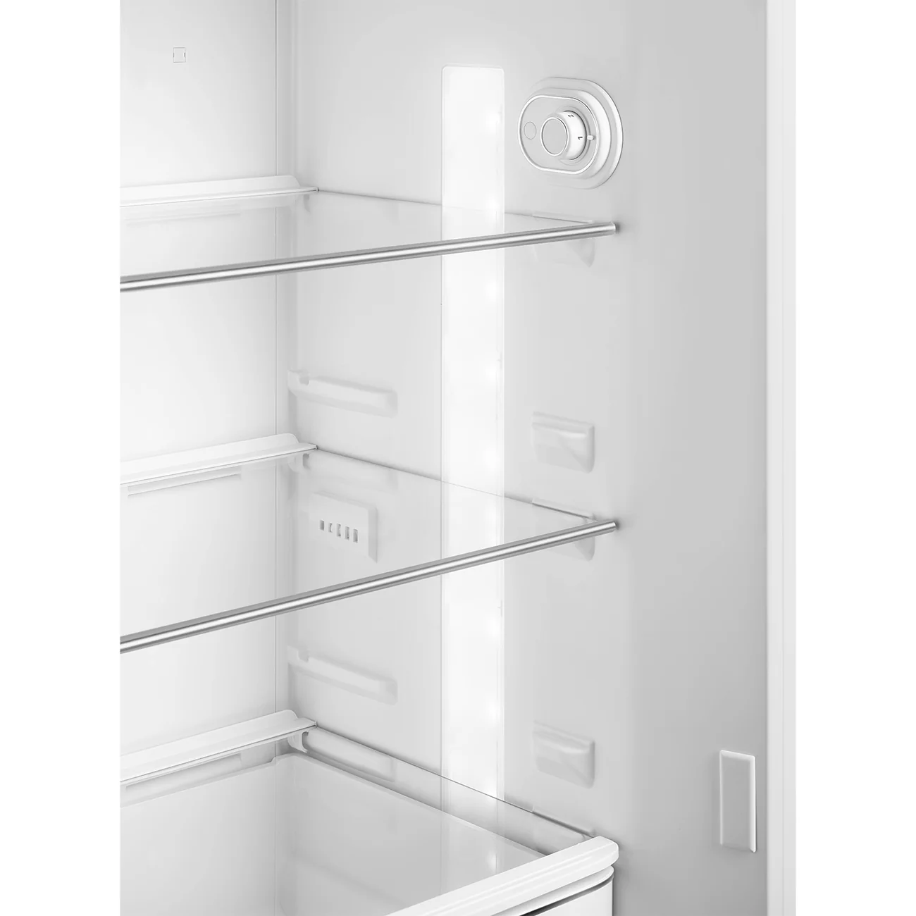 Smeg 60cm Retro Style 80/20 Fridge Freezer, Right Hand Hinge - White | SMG FAB30RWH5UK - Image 5