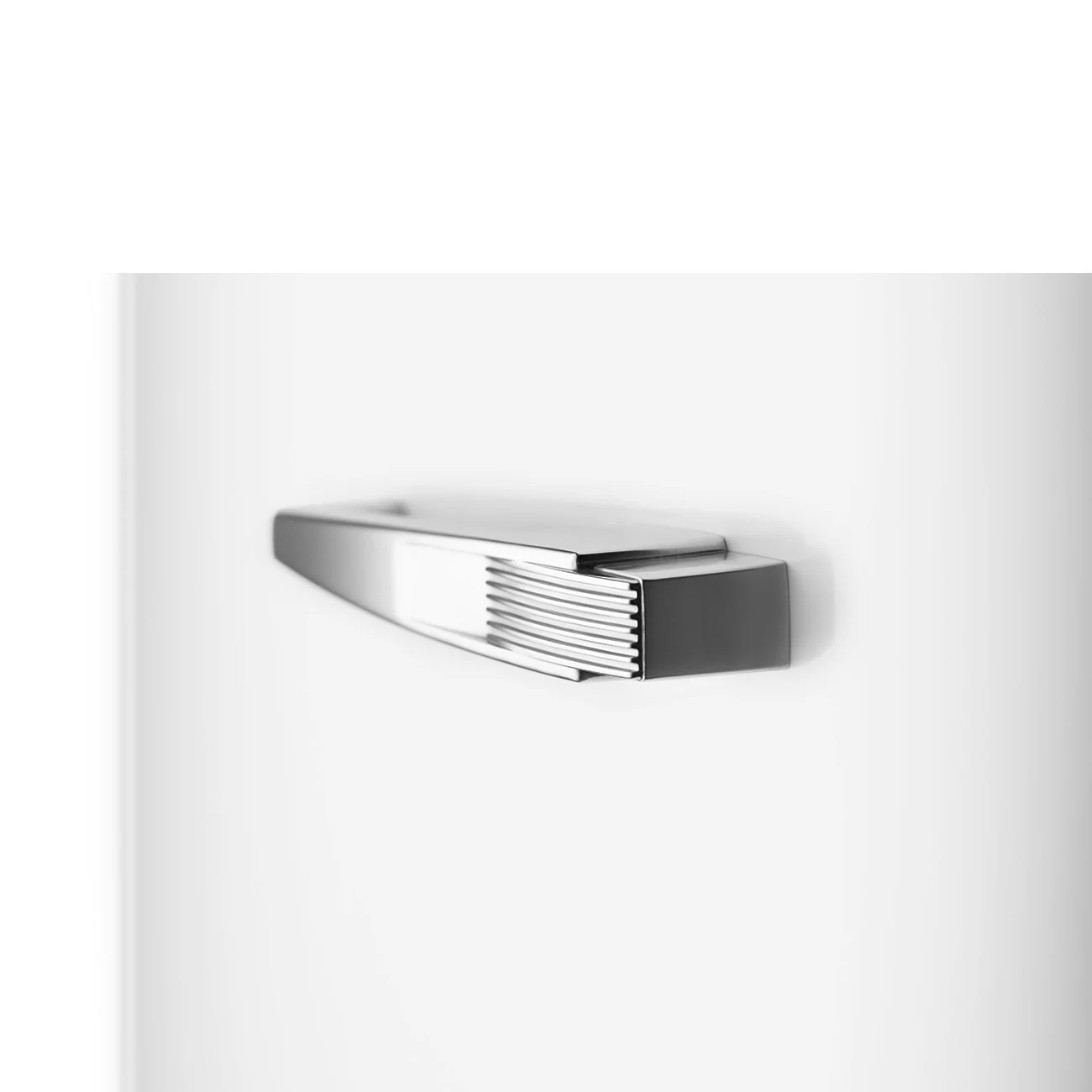 Smeg 60cm Retro Style Fridge With Icebox (6), Left Hand Hinged - White | SMG FAB28LWH6UK - Image 4
