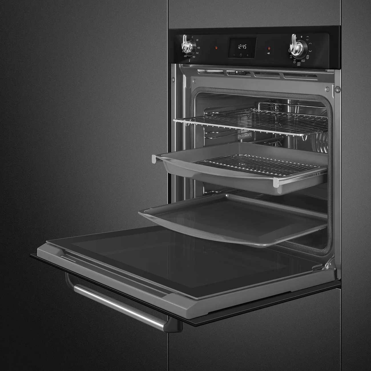 Smeg Victoria 60cm Built-In Traditional Pyro Single Oven - Black | SMG SOP6900TN - Image 4