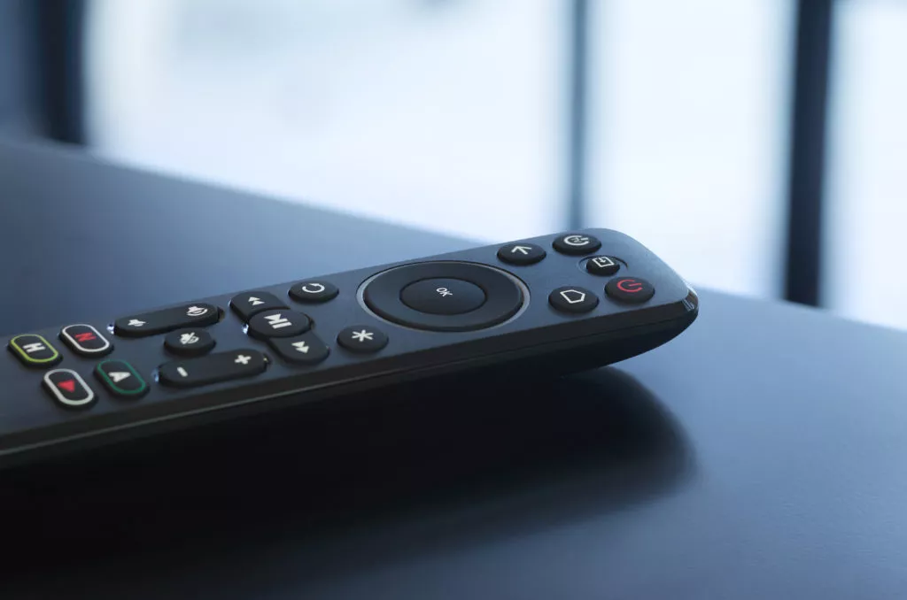 ONE FOR ALL Streaming Remote Control Up to 3 Devices | URC7935 - Image 5